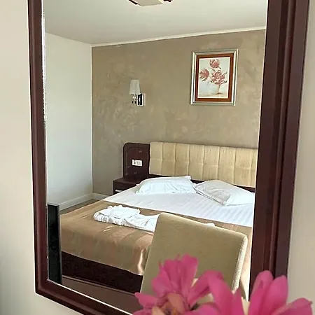 Mondial - Hotel