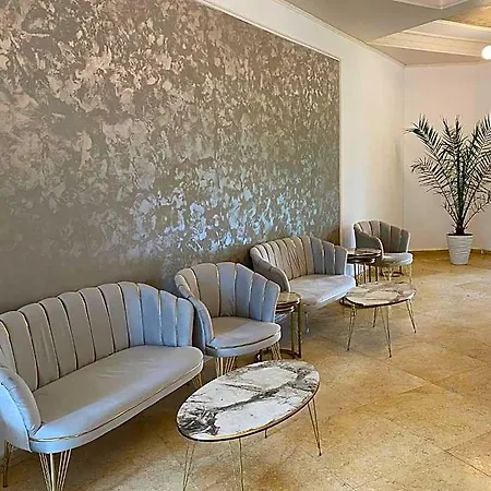 Hotel Mondial -